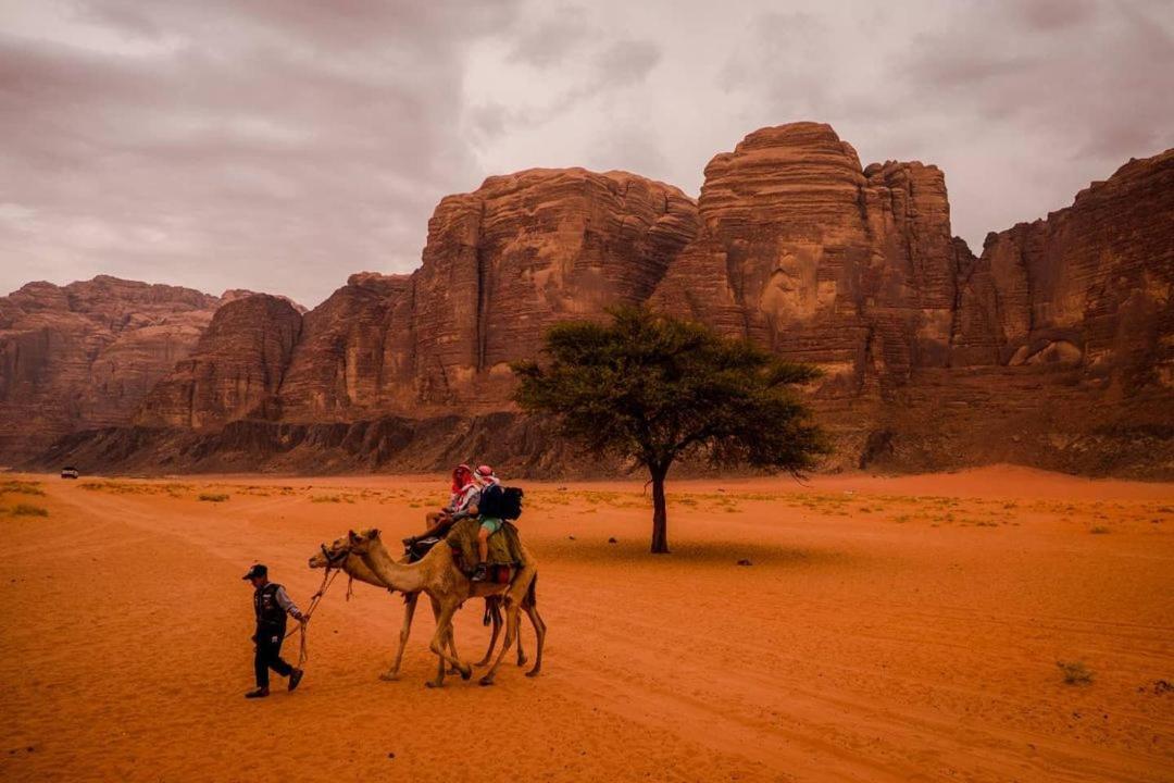 Moon City With Sunset Tour Wadi Rum Exterior foto